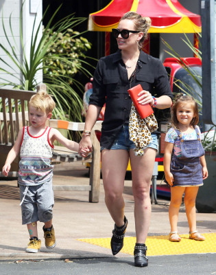 Hilary Duff pic #815554
