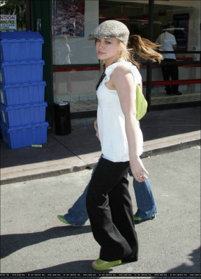 Hilary Duff pic #131546