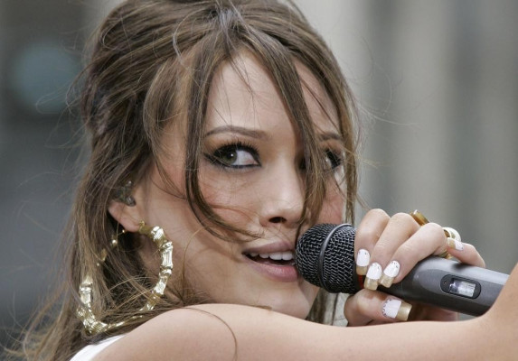 Hilary Duff pic #124383