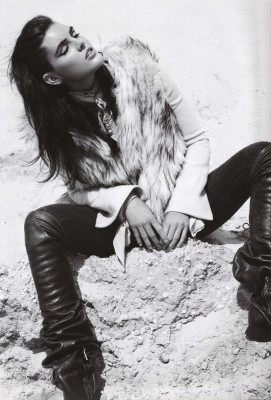photo 19 in Hilary Rhoda gallery [id168882] 2009-06-24 00:00:00