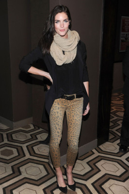 Hilary Rhoda pic #599752