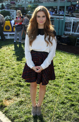 photo 16 in Holland Roden gallery [id769346] 2014-11-01 00:00:00