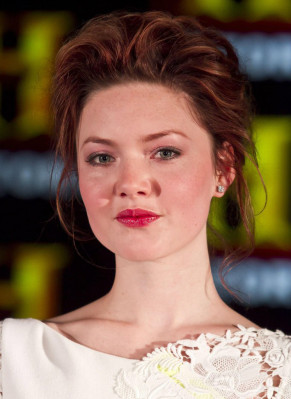 Holliday Grainger pic #696437