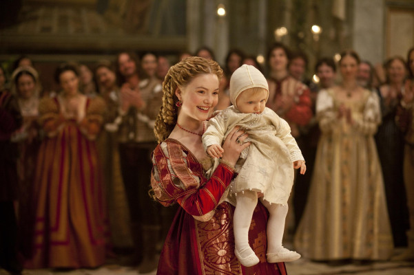 Holliday Grainger pic #702433