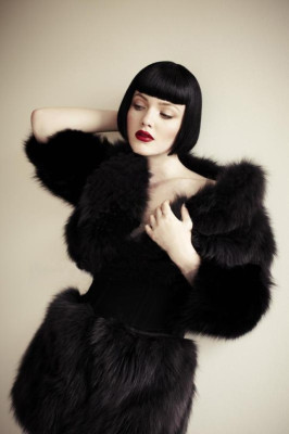 Holliday Grainger pic #655706