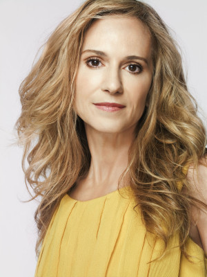 photo 22 in Holly Hunter gallery [id133374] 2009-02-06 00:00:00