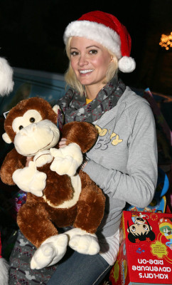 photo 29 in Holly Madison gallery [id226273] 2009-12-23 00:00:00