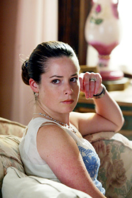 Holly Marie Combs pic #335897