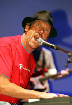 Hugh Laurie pic #218143