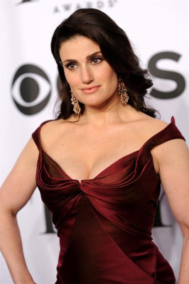 Idina Menzel pic #1212146