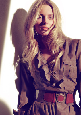 Ieva Laguna pic #563996