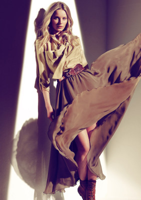Ieva Laguna pic #563997