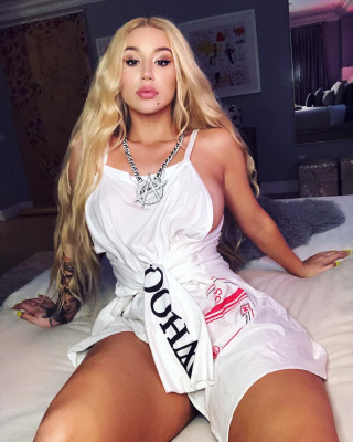 Iggy Azalea - Social Media Pics 2018