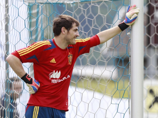 photo 4 in Iker Casillas gallery [id521745] 2012-06-11 00:00:00