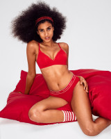 Imaan Hammam - Victoria's Secret Holiday (2022)