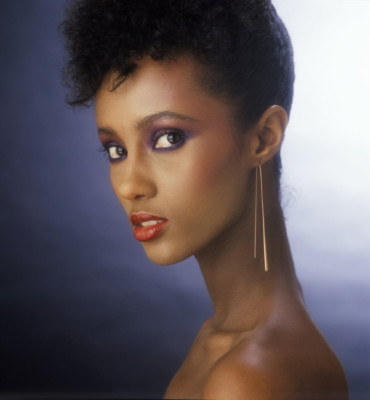 Iman pic #580008