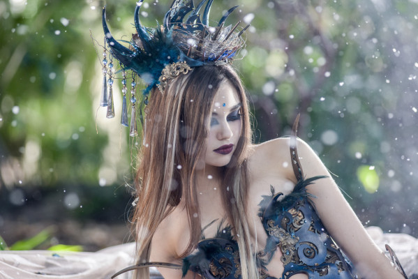 India Eisley - The Curse Of Sleeping Beauty (2016) - Stills