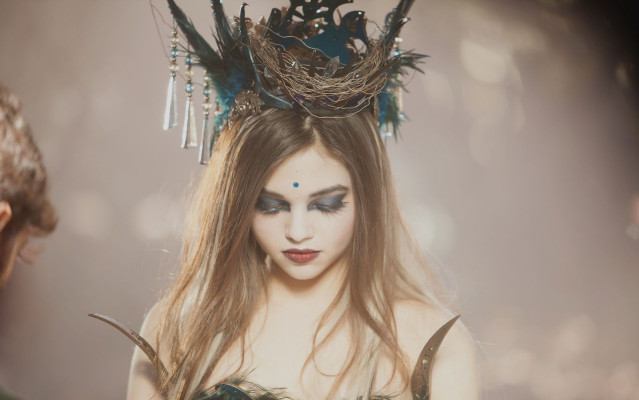 India Eisley - The Curse Of Sleeping Beauty (2016) - Stills