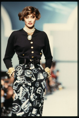 Ines de la Fressange ~ Chanel S/S 1989 by Victor Virgile, Guy Marineau