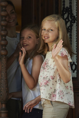 photo 3 in Infanta gallery [id822672] 2015-08-10 00:00:00