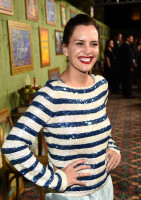 Ione Skye pic #1106432