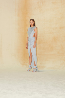 Irina Shayk - Burberry Pre-Fall 2020 
