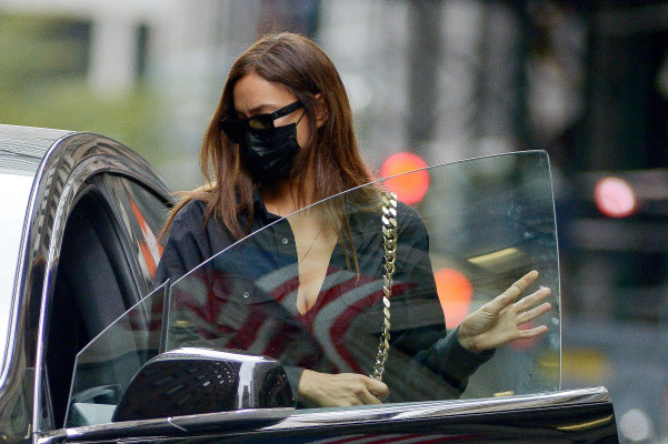 Irina Shayk - New York 10/12/2021
