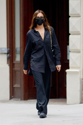 Irina Shayk - New York 10/12/2021