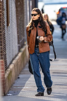 Irina Shayk - New York 03/06/2023