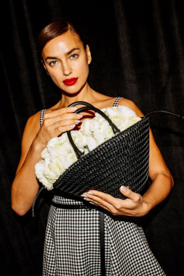Irina Shayk - Michael Kors S/S 2022 Runway Show 09/10/2021