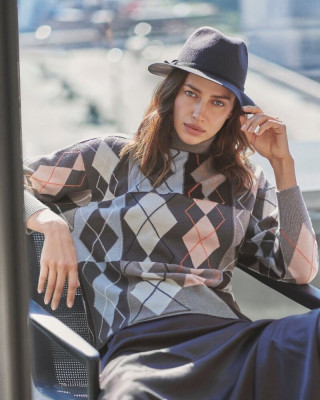 Irina Sheik ~ Falconeri Winter 2020 by Rowan Papier