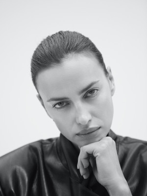Irina Shayk by Paola Kudacki for &#039;Tamara Mellon&#039; SS 2021
