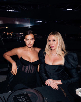 Irina Shayk -  Hia Magazine x Mônot Event in Jeddah 12/08/2021