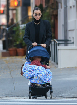 Irina Shayk - New York, Nov 20 '20