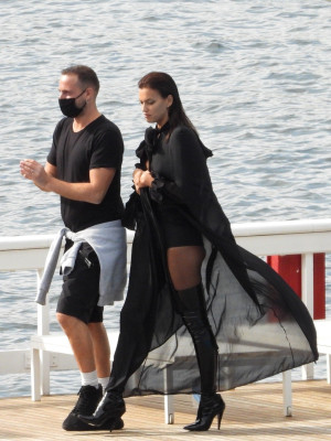Irina Shayk is seen In Germany // 27.09.2020