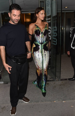 - Leaving the Mugler Exhibition Opening Ceremony in Paris 09/28/2021