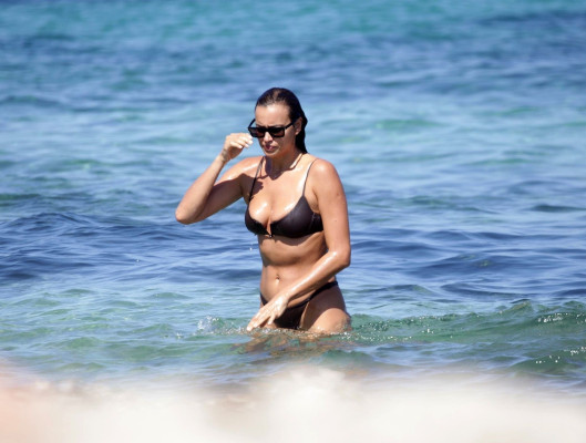 Irina Shayk - Ibiza 08/06/2021