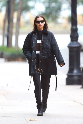 Irina Shayk - New York 11/15/2022