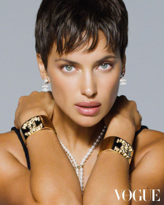 Irina Shayk by The Morelli Brothers for Vogue Thailand // March 2021