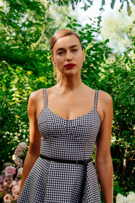 Irina Shayk - Michael Kors S/S 2022 Runway Show 09/10/2021