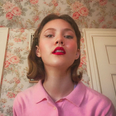IRIS APATOW – Facetime Shoot, May 2020