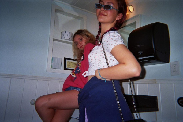 Iris Apatow pic #1094768