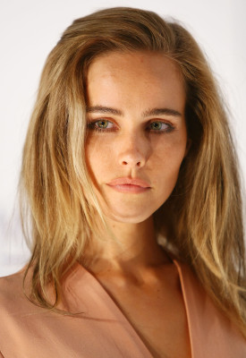 Isabel Lucas pic #489715