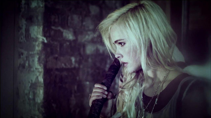 Isabel Lucas - Give Me Love Videoshoot