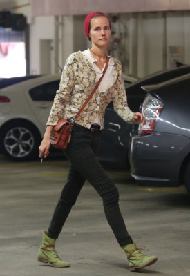 Isabel Lucas pic #673408