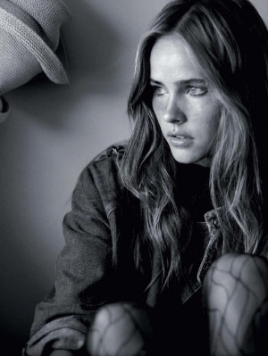 photo 15 in Isabel Lucas gallery [id219486] 2009-12-10 00:00:00