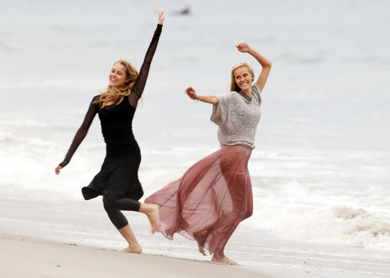 Isabel Lucas pic #534977