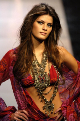 photo 29 in Isabeli Fontana gallery [id151740] 2009-04-24 00:00:00