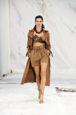 Isabeli Fontana - Elisabetta Franchi Spring/Summer 2022 Fashion Show in Milan