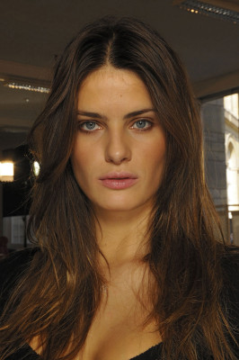 photo 11 in Isabeli Fontana gallery [id427367] 2011-10-10 00:00:00